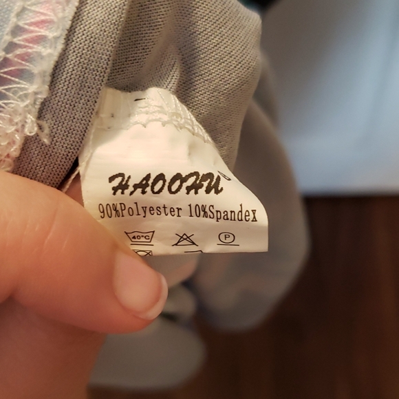 Haoohu Vneck Maxi - Picture 4 of 4